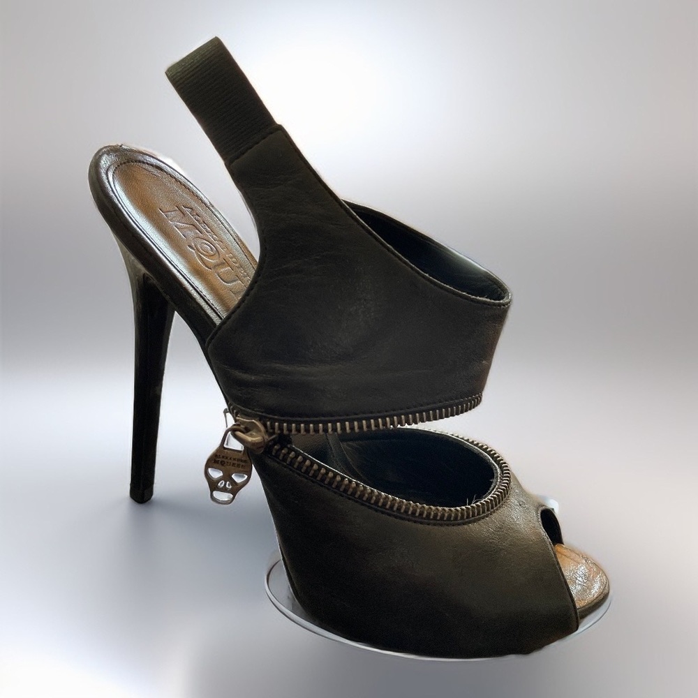 Alexander McQueen Black leather zipper with skull high heel open toe pumps shoe